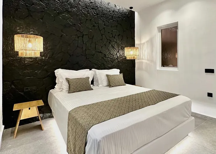 Anatelo House * Firá